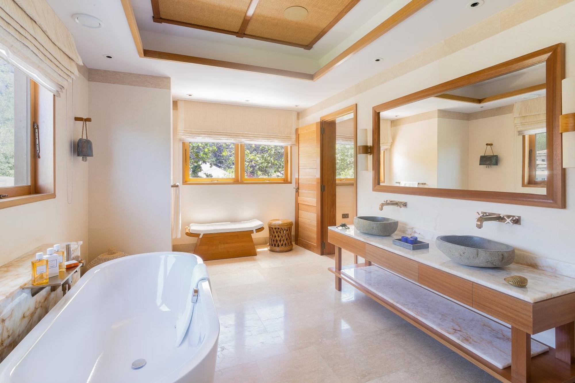 L'escale Marina & - Small Luxury Of The World 5*